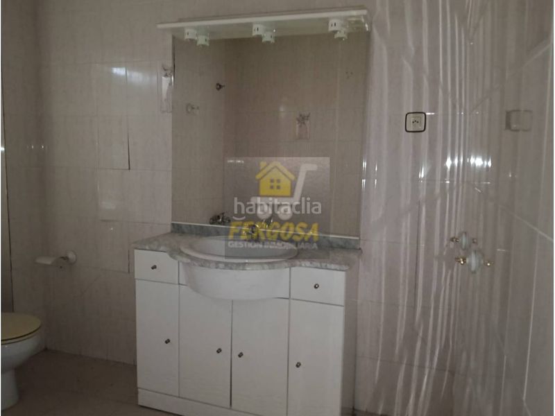 Foto d1650653-2147-4d52-9459-cdc0159abaef. Local commercial dans calle plaza de la constitucion 2 dans Nombela
