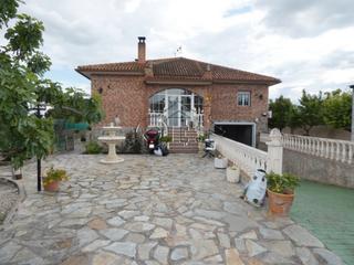 Xalet a Camarma de Esteruelas