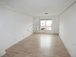 Piso en Travesía de felipe de diego 27. ¡¡ financiación 100 % !!