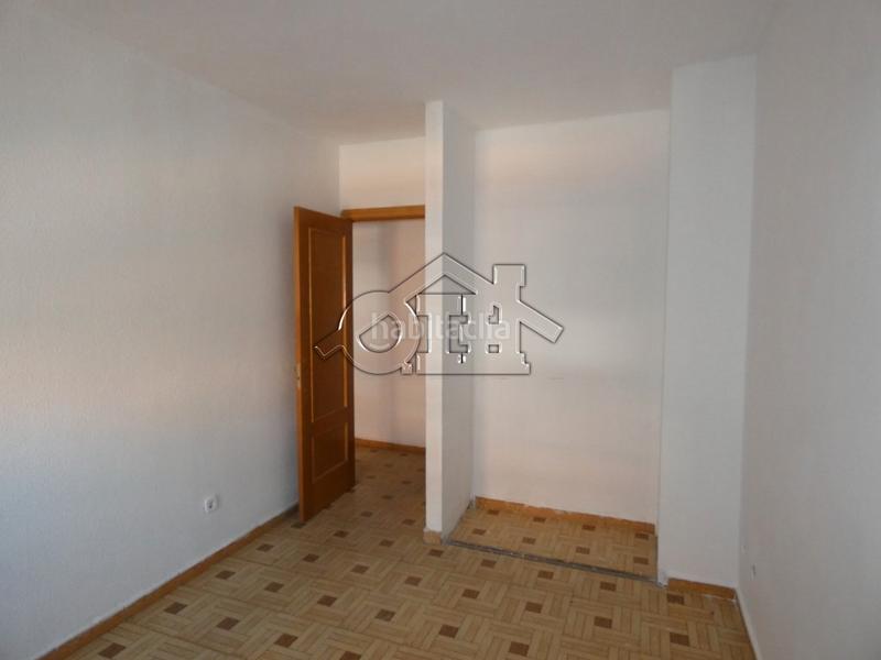 Foto 52a795b7-cc4a-413d-bf4d-78ab6d370ec1. Pis a avenida de Abrantes 287 a Abrantes Madrid