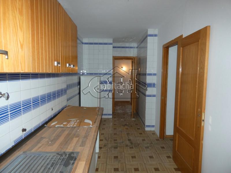 Foto 6a25b1cc-7910-4409-80b7-f87499e82ac7. Pis a avenida de Abrantes 287 a Abrantes Madrid