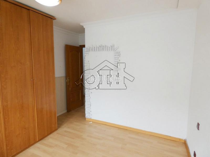 Foto e53ebbbd-9d45-4459-9432-9191dcd9776c. Appartamento con riscaldamento in Ciudad 70 Coslada