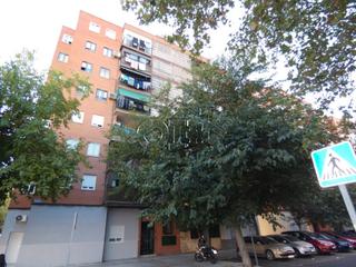 Pis  Calle menorca. ¡¡ financiación 100 % !!