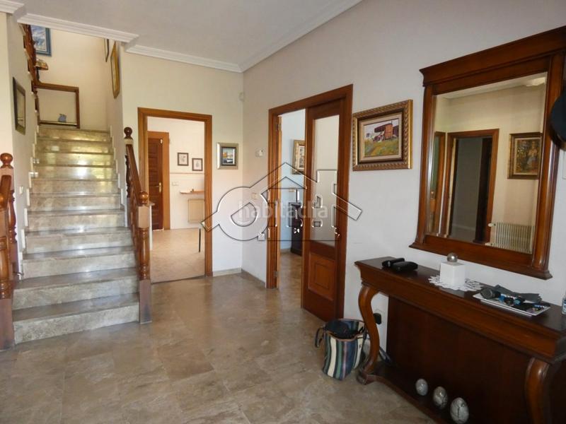 Foto 1de9ef45-6e85-4dca-9cdc-c2ecb8958663. Chalet mit heizung parking pool in Peñas Albas - Zulema Villalbilla
