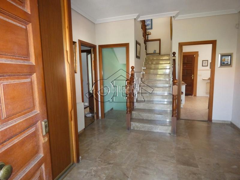 Foto 6b4adbea-e3e3-43d8-bb02-57ea62e991b5. Chalet mit heizung parking pool in Peñas Albas - Zulema Villalbilla