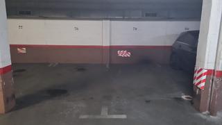 Aparcament cotxe a Calle de sirio 62. Dos plazas juntas de garaje.