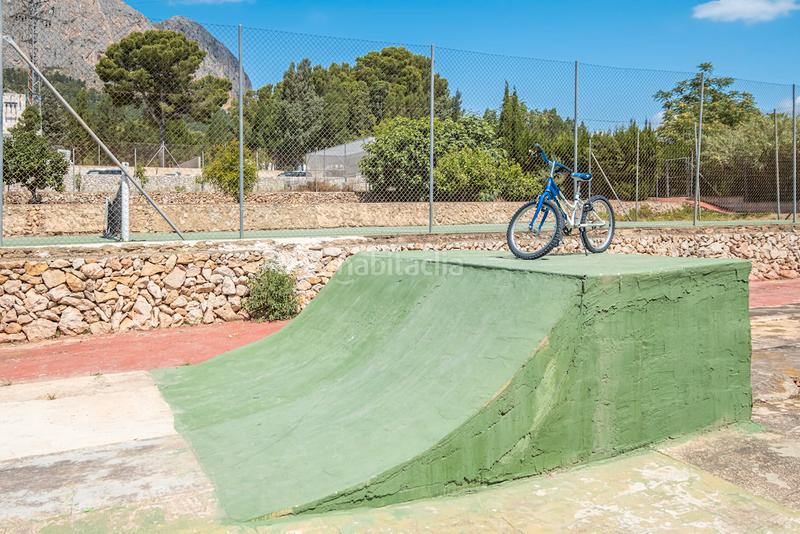 Foto 4af20b8c-6e33-4891-9692-11dc65a7e8c0. Xalet amb xemeneia calefacció aparcament piscina a Polop