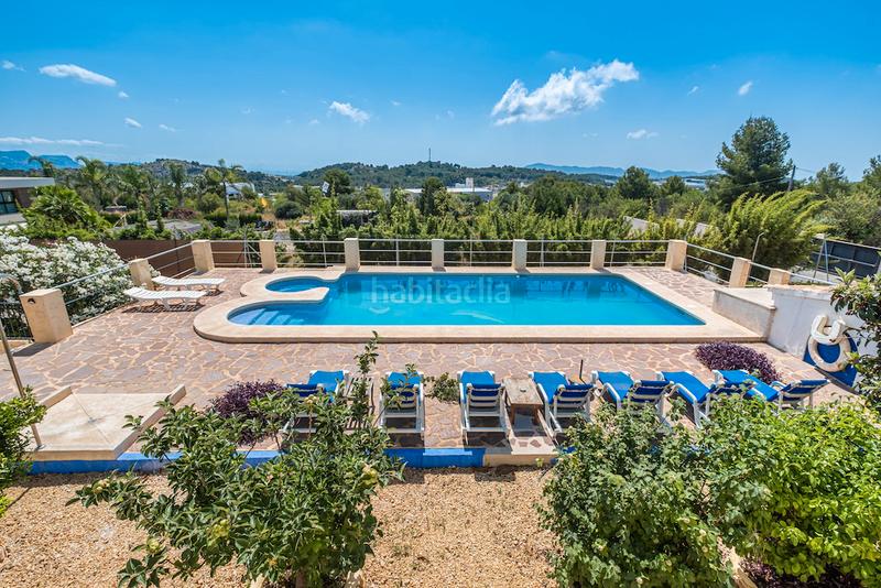 Foto 65d519ba-919c-4902-b6f0-19c1c0d93022. Xalet amb xemeneia calefacció aparcament piscina a Polop