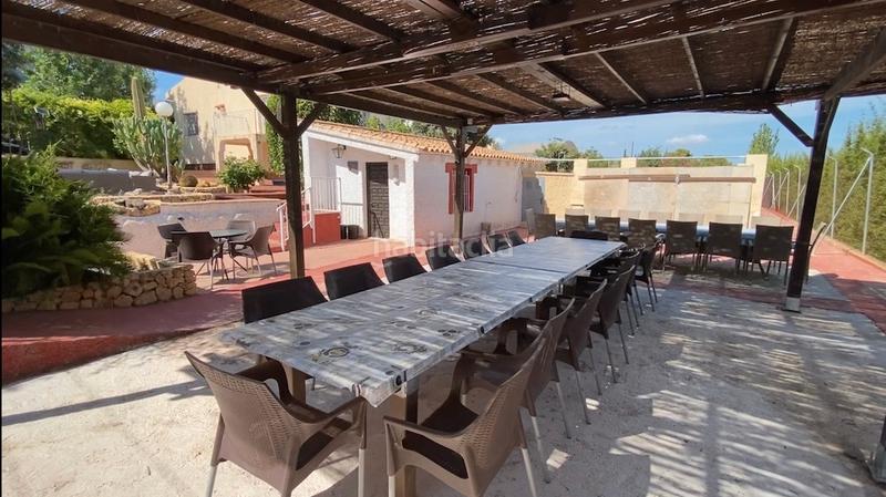 Foto 7d417281-ee46-4bd9-9c9c-5a0f527c63b3. Xalet amb xemeneia calefacció aparcament piscina a Polop