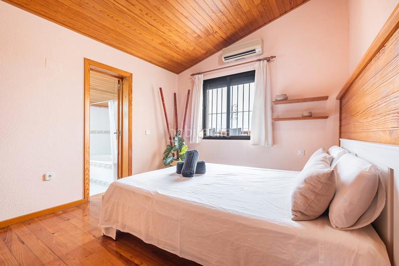 Foto cf97bee4-2499-45f9-bfcc-3ddf8c044fa4. Xalet amb xemeneia calefacció aparcament piscina a Polop