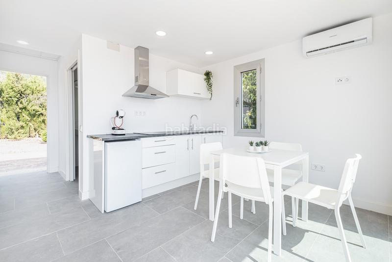 Foto e6449f9f-0ad7-4285-954f-a1d690396a3c. Xalet amb xemeneia calefacció aparcament piscina a Polop