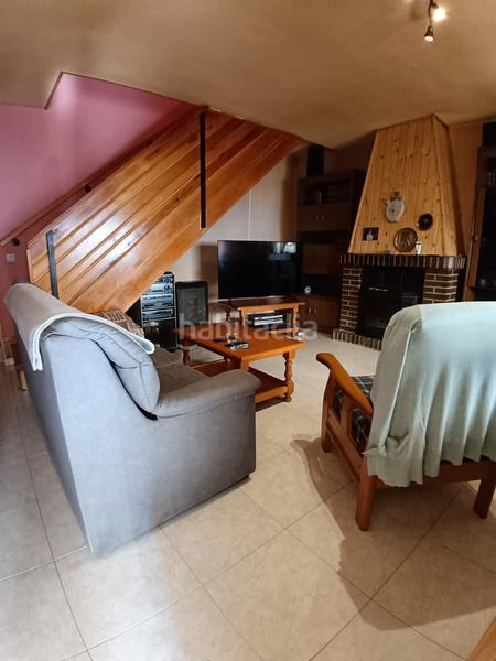 Foto 7a5ca24c-66b5-4195-95c8-1d1fc998f88c. Xalet amb aparcament a Navaluenga