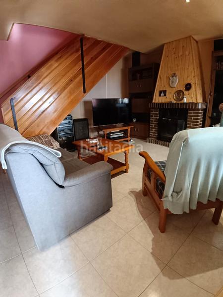 Foto 9baf6228-749e-40c4-94e8-46fc97399d9c. Xalet amb aparcament a Navaluenga