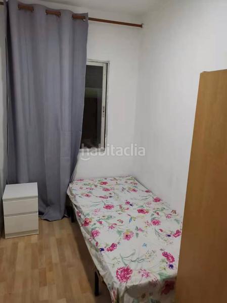 Foto b46dc74d-854b-4f7c-b81a-175fea50082d. Flat in Almendrales Madrid