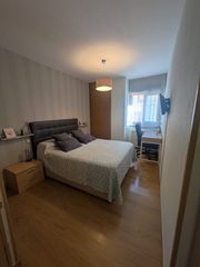 Flat  Calle del carmen 3. Piso bajo centrico para entrar a vivir