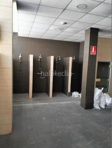 Foto ae92af0a-2b05-466d-bbf8-ab045fff6d45. Local comercial a Quintana Madrid