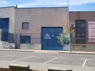 Btiment  usage industriel  Manzanares. Nave ind. en venta en polgono industrial, 1 dormitorio.