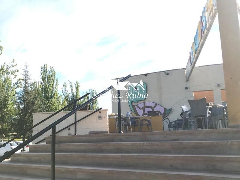 Foto 5cfffcc6-17fb-4214-b897-58ab39ce0178. Lloguer local comercial a El Burgo Rozas de Madrid (Las)