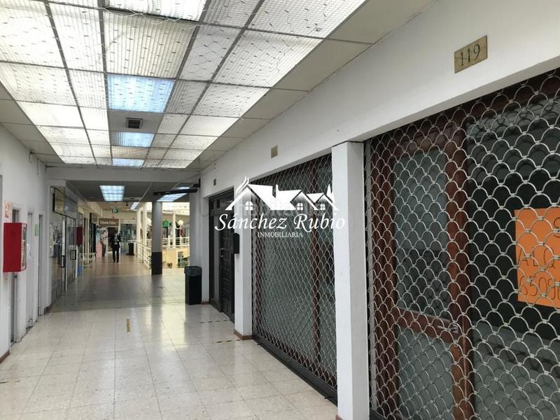 Foto f552319b-2cac-4ad1-a331-3d65863ef5a1. Location local commercial dans El Burgo Rozas de Madrid (Las)