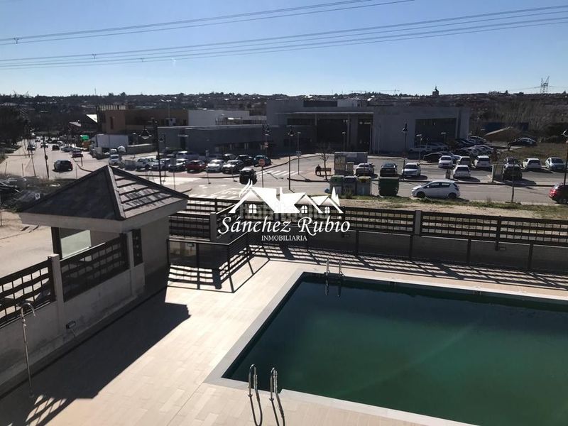 Foto 5dbba4a6-d804-4e48-99bd-f27bb9b6b31a. Lloguer pis amb calefacció aparcament piscina a La Navata Galapagar
