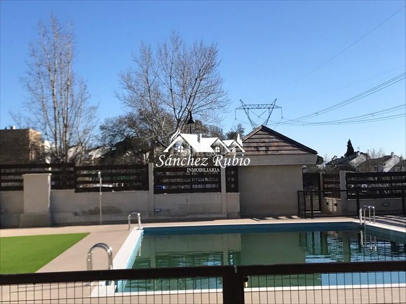 Foto 7d1ab691-c700-492f-9d37-67bcc1519087. Lloguer pis amb calefacció aparcament piscina a La Navata Galapagar