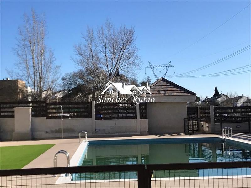 Foto 12c44f35-42c2-48b8-8bf9-d7b8d6a466ae. Location appartement avec chauffage parking piscine dans Galapagar
