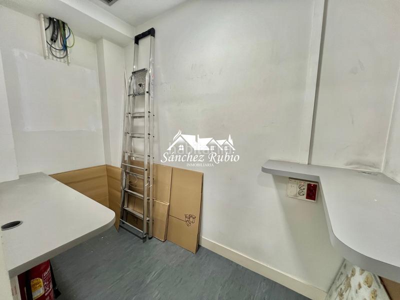 Foto 4e47f1b7-1d81-46c8-a109-703232ae53e1. Local commercial avec chauffage dans Argüelles Madrid