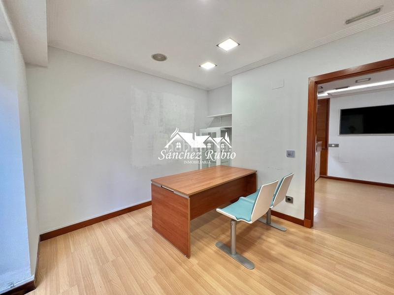 Foto 9eccae40-1ece-42ef-acf9-aab9551be3c3. Local commercial avec chauffage dans Argüelles Madrid