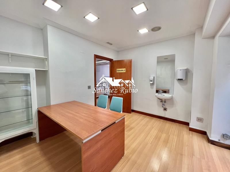 Foto fc8b414b-8b00-4fcc-9a1c-4e2893ce414f. Local commercial avec chauffage dans Argüelles Madrid