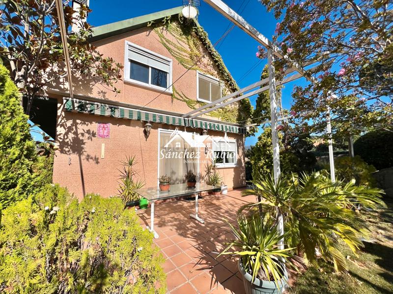 Foto 5eca8c63-7c7a-4226-9555-b2d415fa1e35. Chalet en El Monte Torrelodones