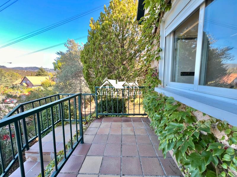 Foto 6af7eee8-01cb-4193-9986-3d2632e71455. Chalet en El Monte Torrelodones