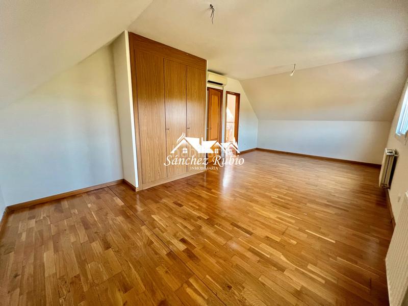 Foto 8ff2d040-58d9-453e-83ac-a925a60942b6. Chalet en El Monte Torrelodones