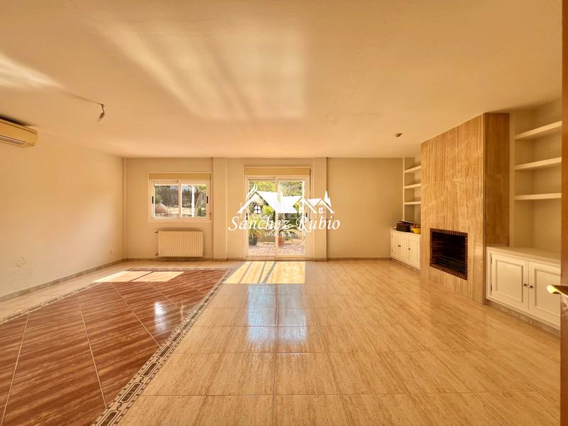 Foto c3a2f1f3-4747-42c3-9061-7bc1b86613ef. Chalet en El Monte Torrelodones