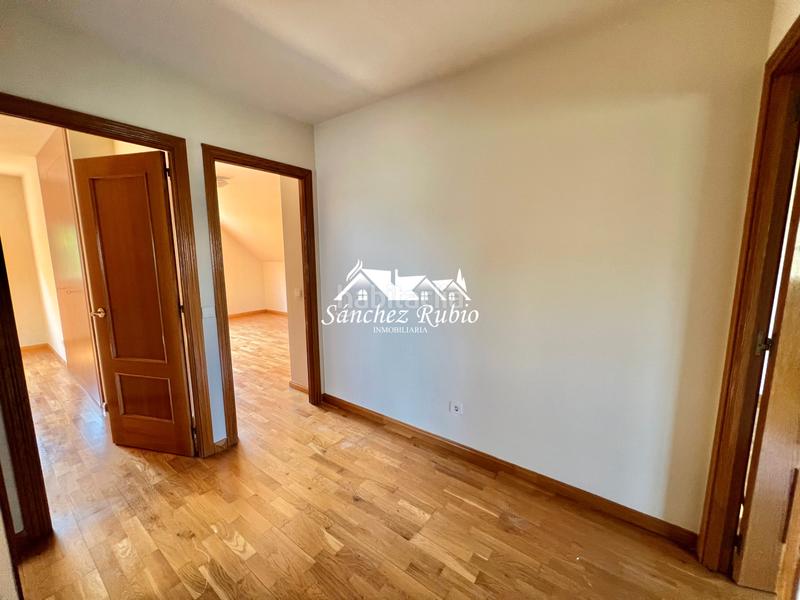 Foto d0276c81-8f45-4932-b83c-fdd8ea7509a2. Chalet en El Monte Torrelodones