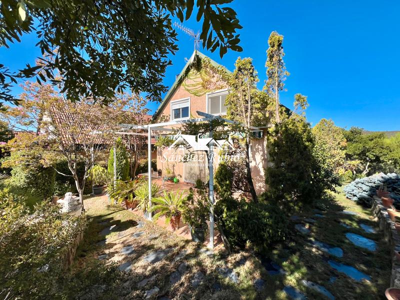 Foto b164d0c9-7c86-4842-b209-82606af2c65d. Chalet avec chauffage parking dans El Monte Torrelodones