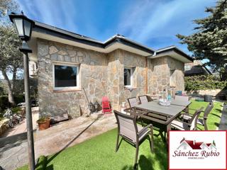 Chalet en Hoyo de Manzanares. Chalet reformado en urb. las colinas