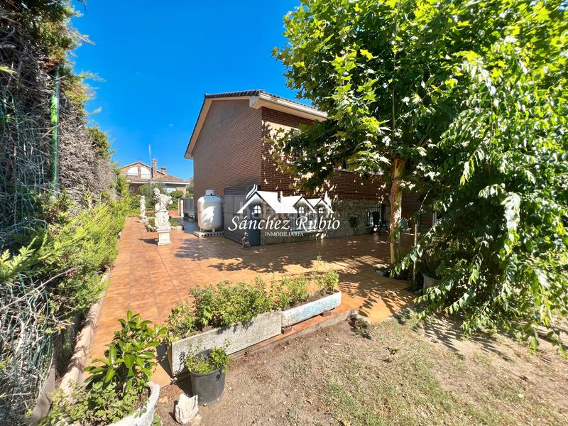 Foto 81320ec1-ad3e-41da-a376-f2a41a293b48. Chalet in calle san antonio 67 in Parque de la Coruña-Las Suertes Collado Villalba