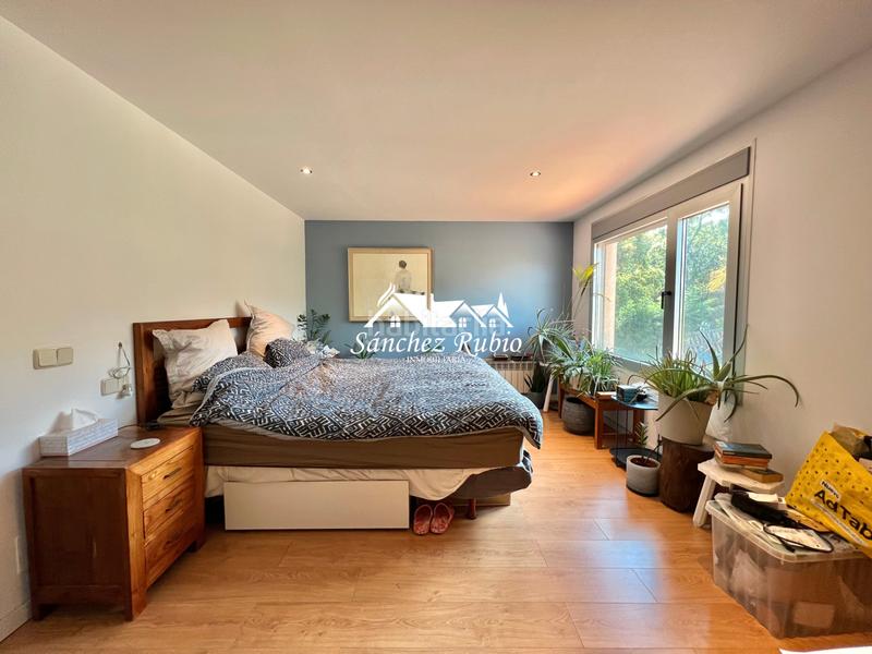 Foto 1a15e4c1-a18e-4c7a-9993-9e4f4137aa70. Casa aparellada a calle zarrazin 7 a Hoyo de Manzanares