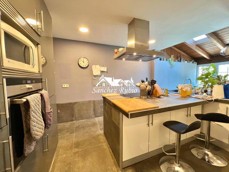 Foto 282b3da1-3caa-4f6b-9c7c-0c3c0c8693ad. Casa aparellada a calle zarrazin 7 a Hoyo de Manzanares