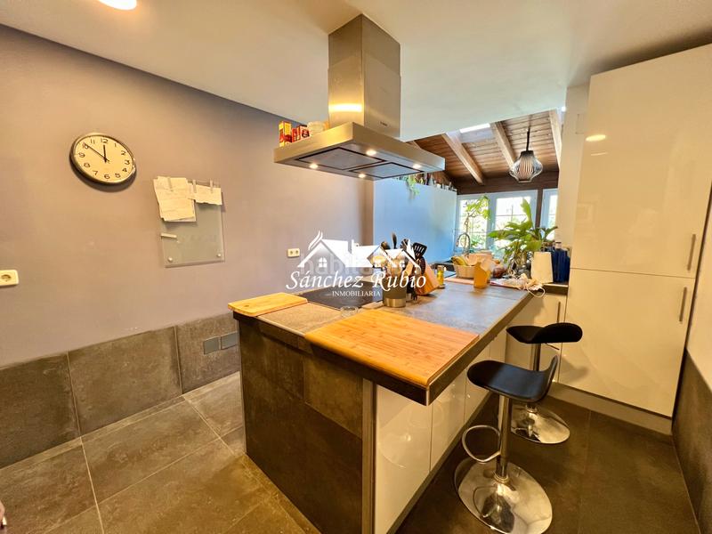 Foto 40f89229-d3cc-4402-8617-c349c6b8afc7. Casa aparellada a calle zarrazin 7 a Hoyo de Manzanares