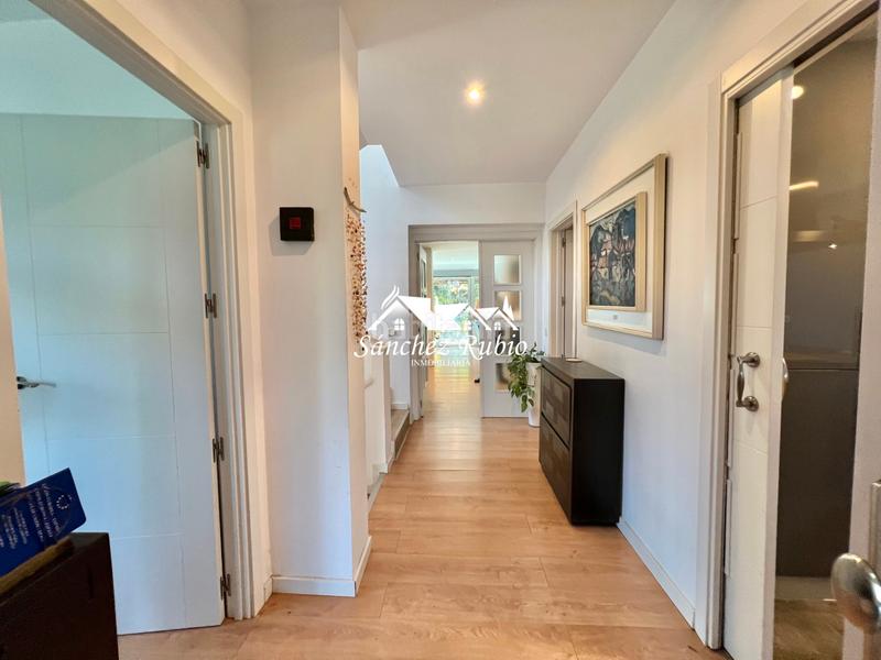 Foto 4bbf4a0a-5195-4c24-ad5f-e85925e9e802. Casa aparellada a calle zarrazin 7 a Hoyo de Manzanares