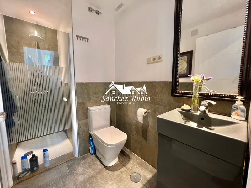 Foto 9b7c8961-8374-439d-9162-55dd2764ef85. Casa aparellada a calle zarrazin 7 a Hoyo de Manzanares