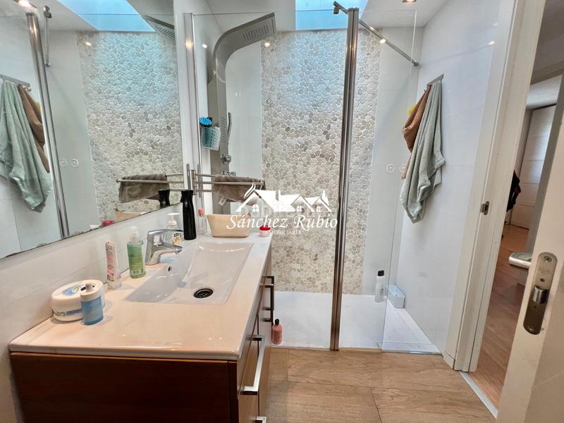 Foto a4a7dda7-8ef2-4026-9283-9ccd824c9e29. Casa aparellada a calle zarrazin 7 a Hoyo de Manzanares