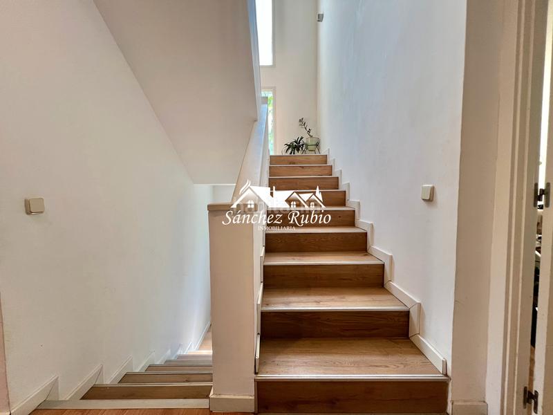 Foto bde88d8f-86d7-4c1a-bb95-4afdd5c0d710. Casa aparellada a calle zarrazin 7 a Hoyo de Manzanares