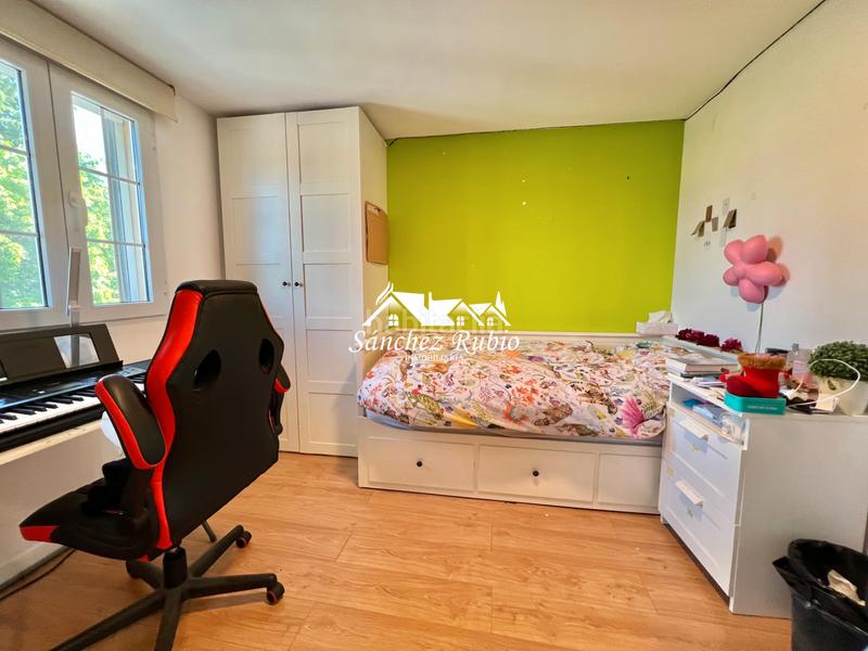 Foto d7f7bd62-4cd3-47e8-a464-9860f17d8867. Casa aparellada a calle zarrazin 7 a Hoyo de Manzanares