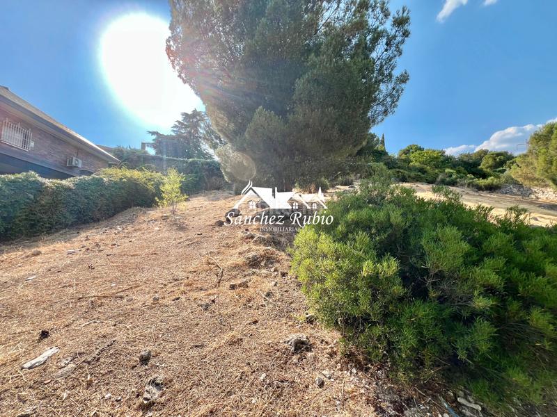 Foto ed4ea284-8908-4b0b-a8fe-d2c76a451f65. Terreno residenziale in avenida del rodeo 49 in El Monte Torrelodones