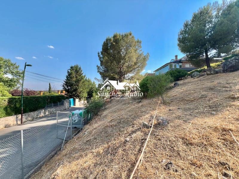 Foto f9aa8bea-48df-4d46-b23b-e61d1697bca8. Terreno residenziale in avenida del rodeo 49 in El Monte Torrelodones