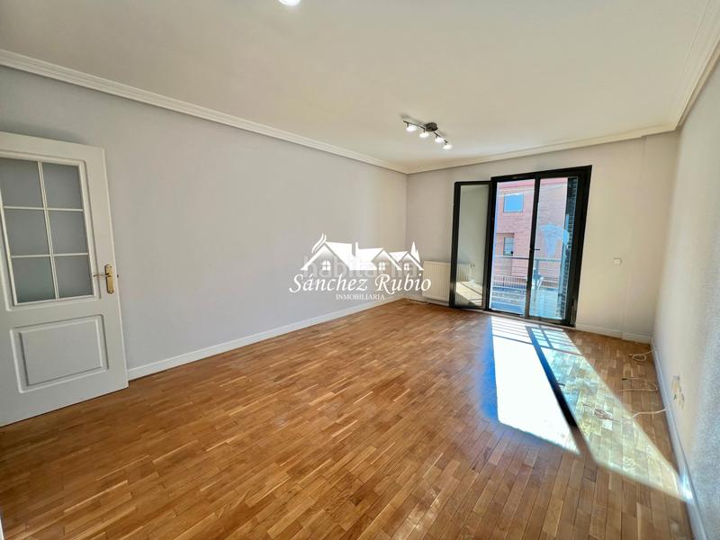 Foto 005ec225-0fb9-401c-863a-d117341cf1a4. Location appartement avec chauffage parking piscine dans Torrelodones