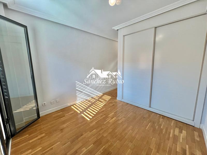 Foto 46153b9a-f65a-4691-8dc4-f5ac681c1dbb. Location appartement avec chauffage parking piscine dans Torrelodones