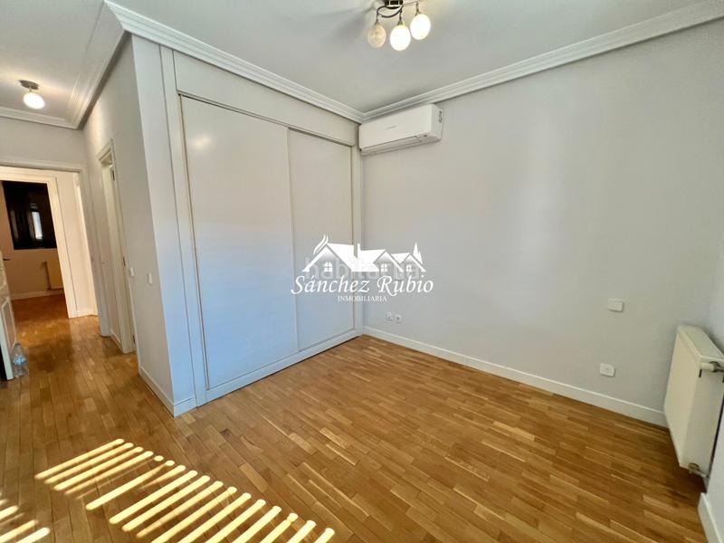 Foto 569141a3-ab30-4ccd-9254-cf2b3812d5d1. Location appartement avec chauffage parking piscine dans Torrelodones